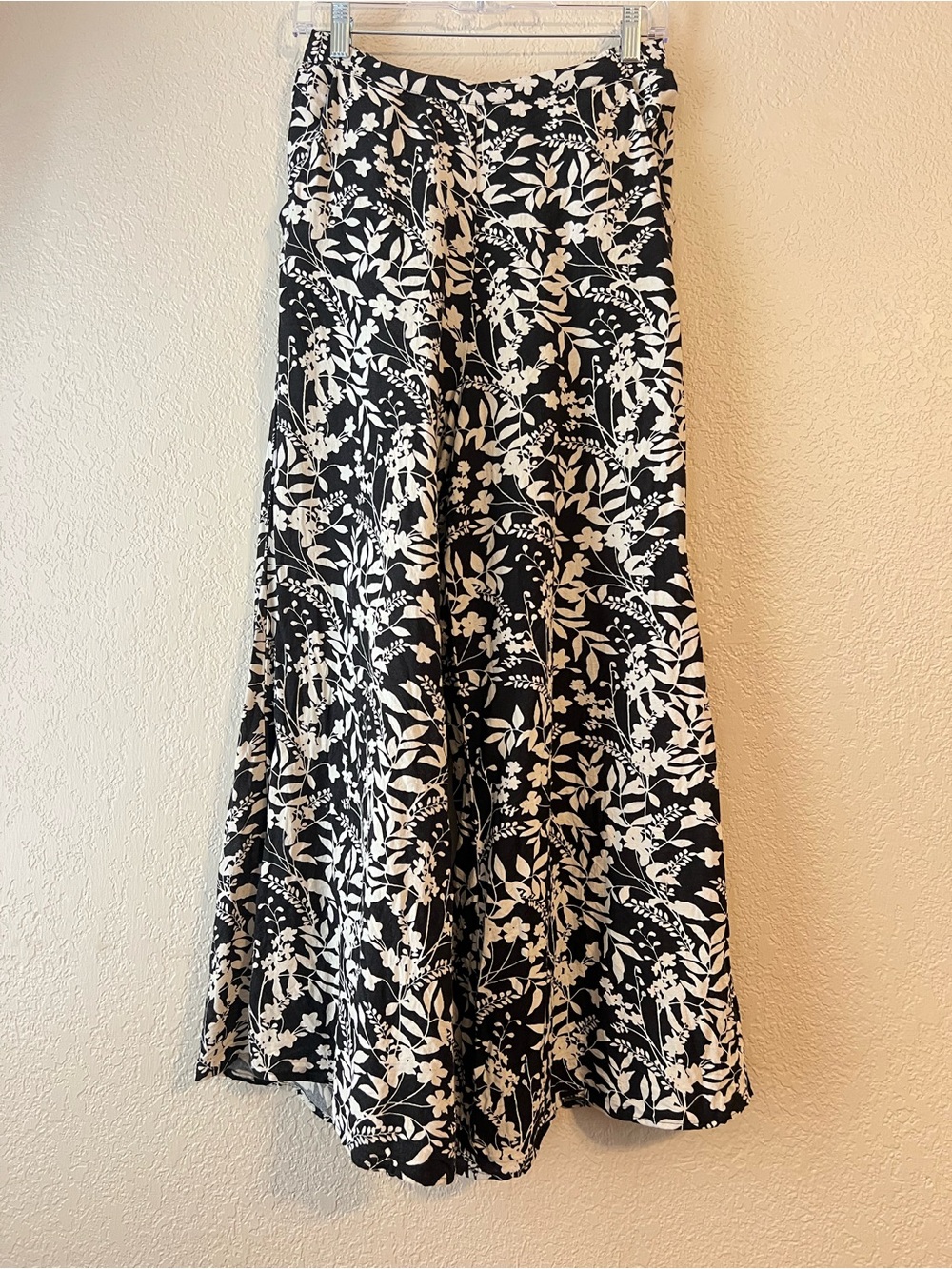 Wide-Leg B&W Botanical Pants